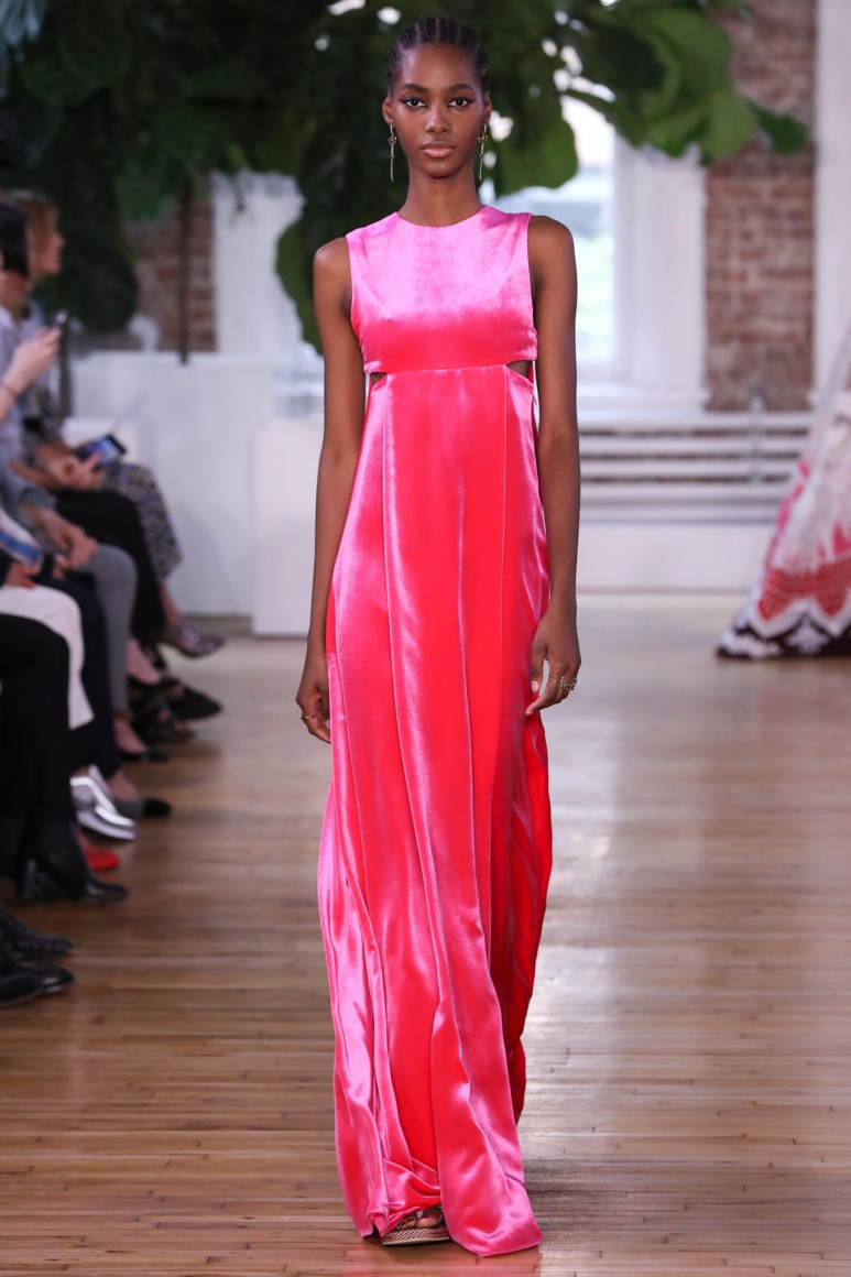 5925613cb624f - VALENTINO RESORT 2018