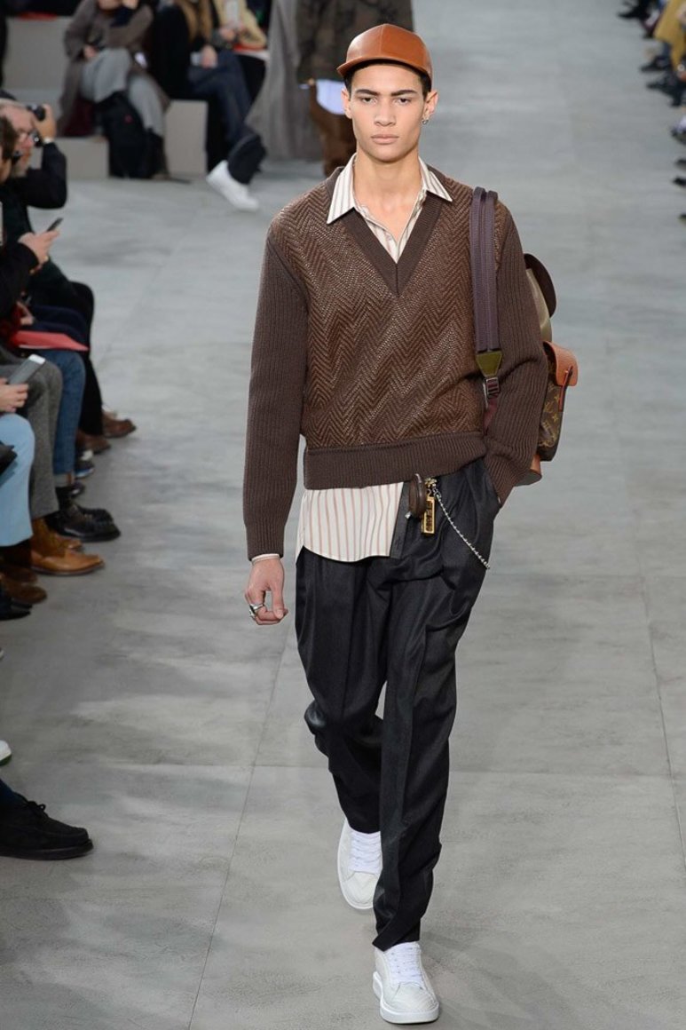 5880d9eae0285 - LOUIS VUITTON Menswear F/W 2017-2018