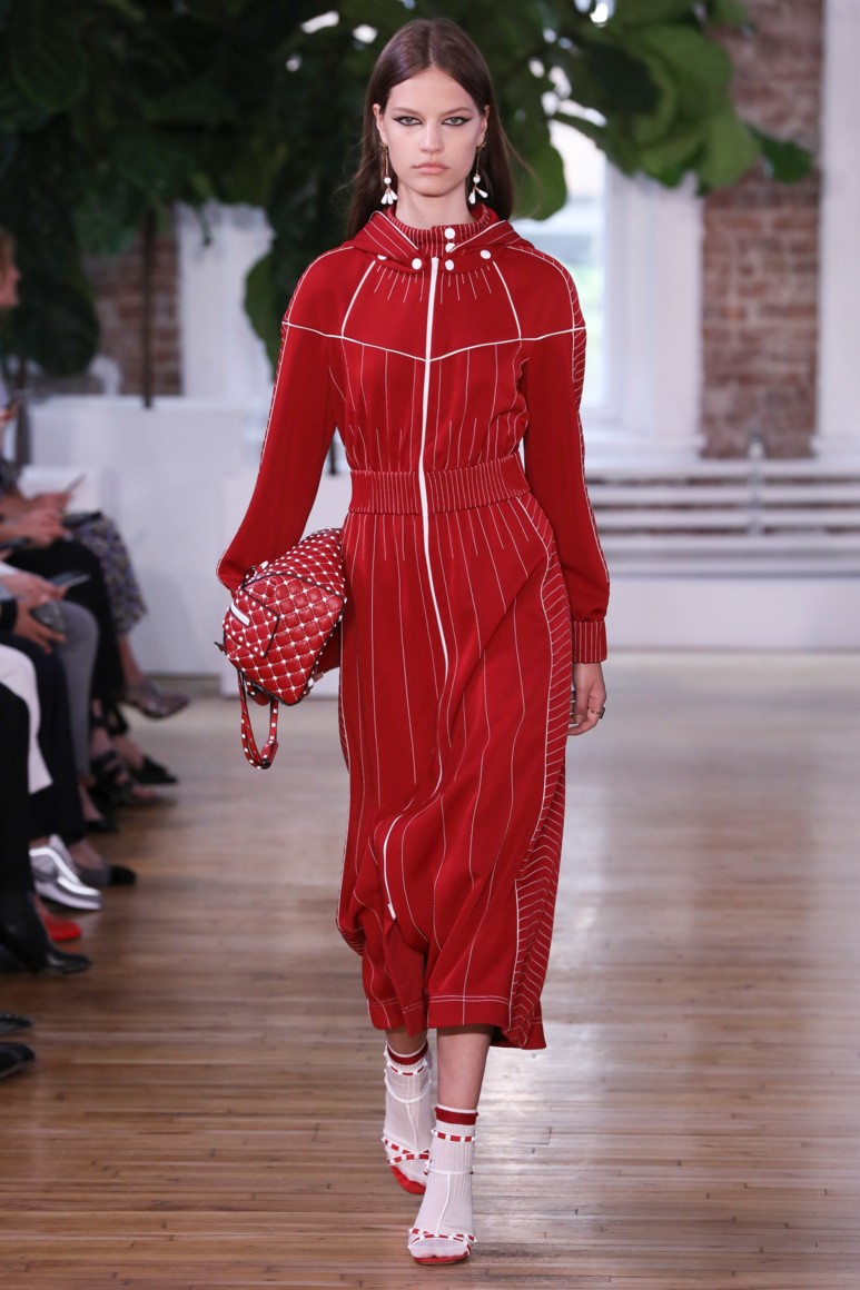 5925607f9c436 - VALENTINO RESORT 2018
