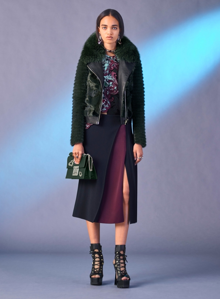 584ed36bab8e6 - VERSACE PRE-FALL 2017