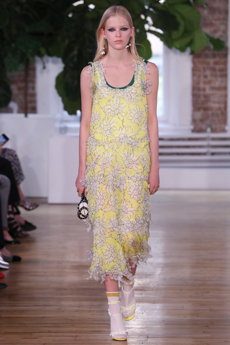 592560fa1abd9 - VALENTINO RESORT 2018