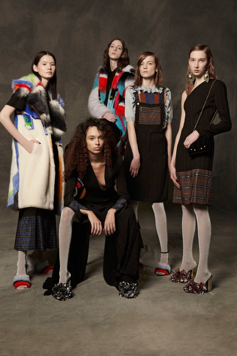58768bcbd7cca - Marco de Vincenzo Pre-Fall 2017
