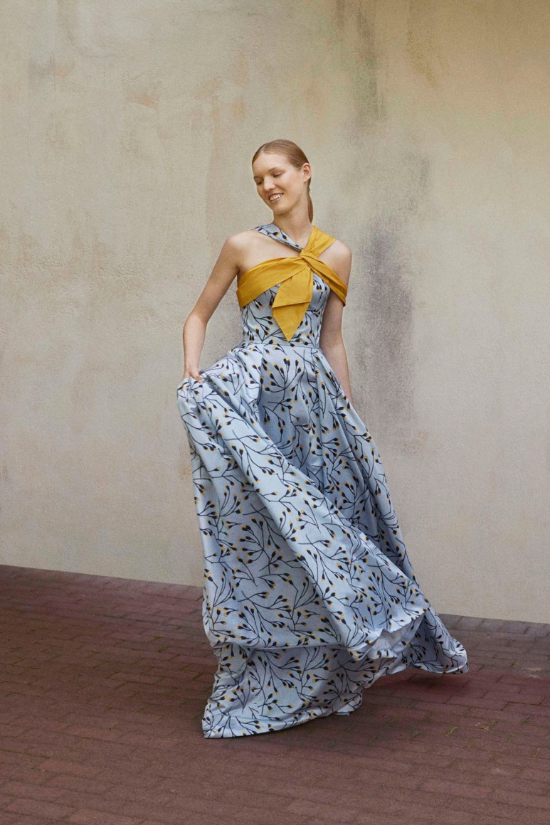 59391503d4cdb - CAROLINA HERRERA RESORT 2018
