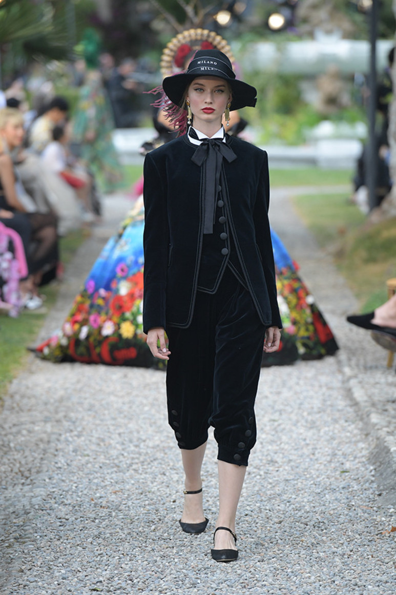 5b41d92554027 - Dolce&Gabbana Alta Moda: на романтичной волне
