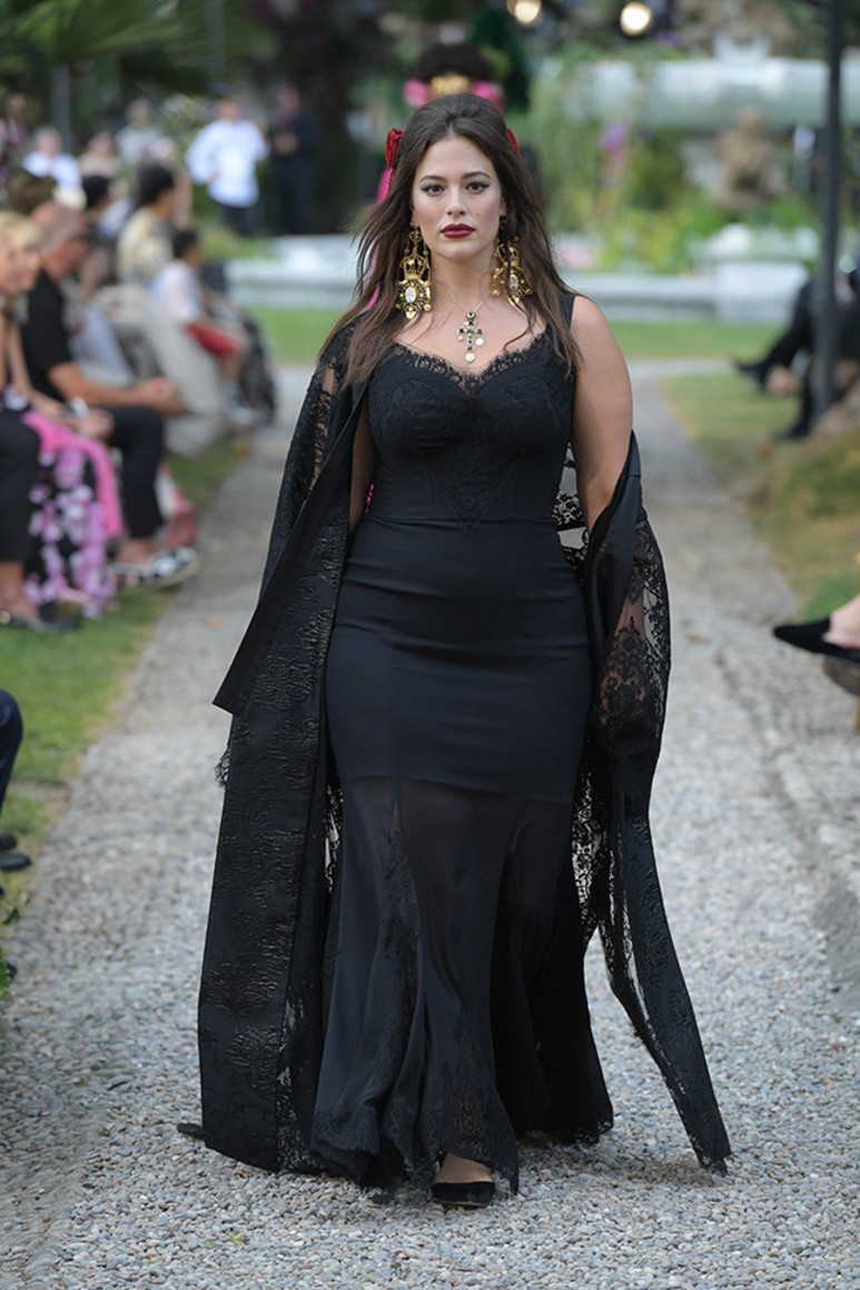 5b41d92ad33f0 - Dolce&Gabbana Alta Moda: на романтичной волне