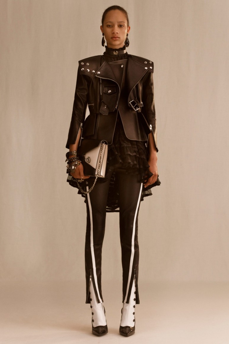 Alexander McQueen Fall 2019 Menswear Collection Review