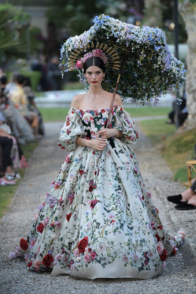 5b41d9398387d - Dolce&Gabbana Alta Moda: на романтичной волне