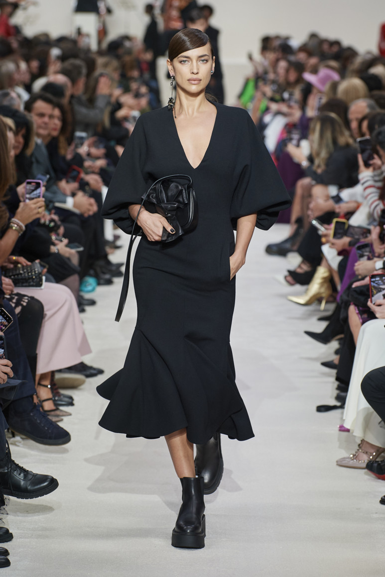 valentino black dress 2020