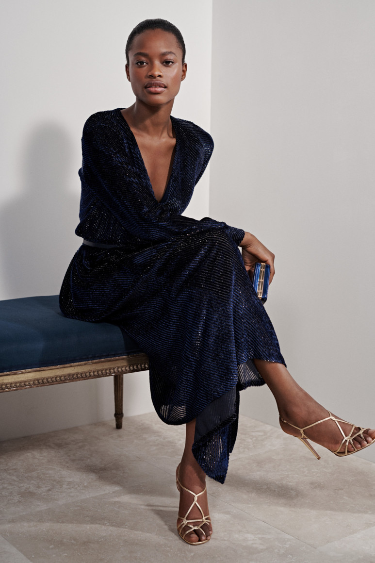 5b1fbd872ff9b - Ralph Lauren Resort 2019: унесенные океаном