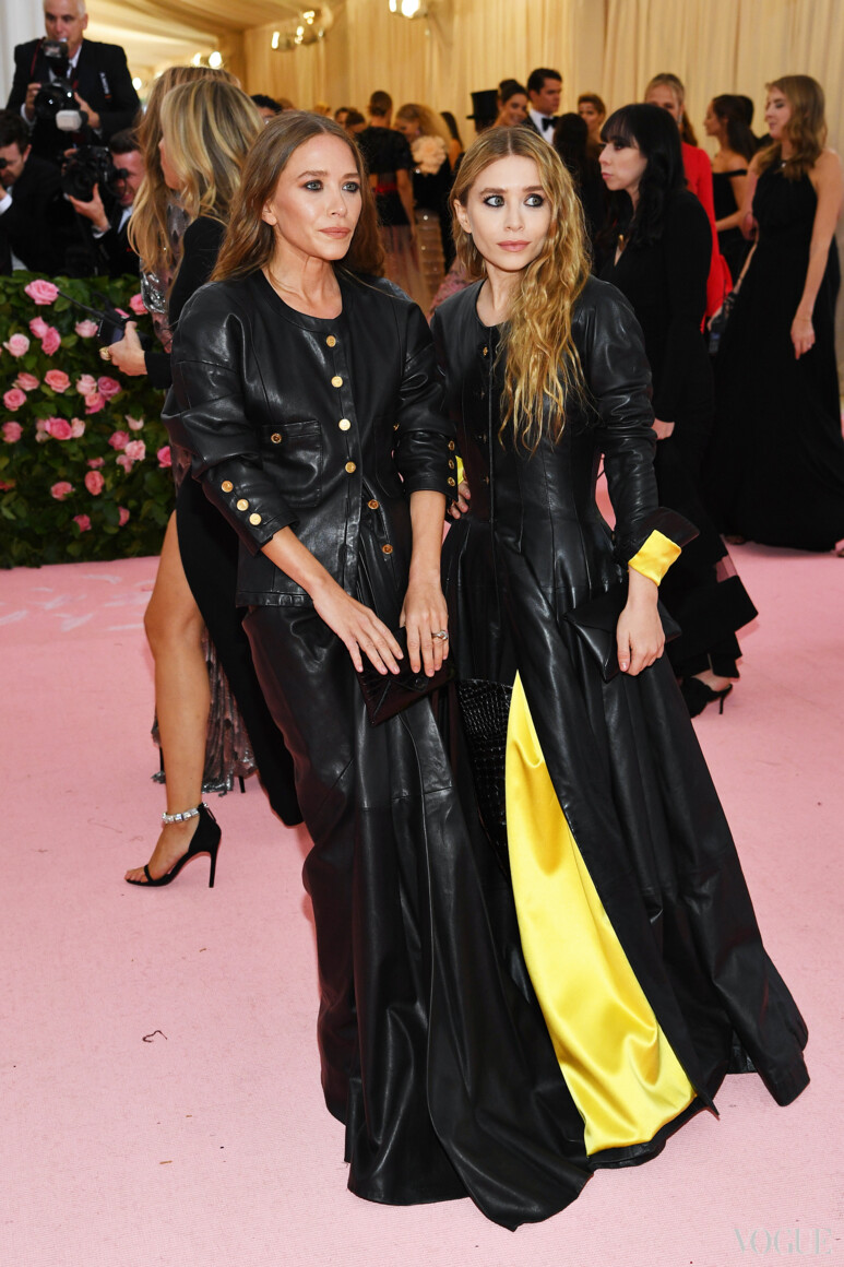 Мэри-Кейт Олсен и Эшли Олсен, обе в Chanel Couture