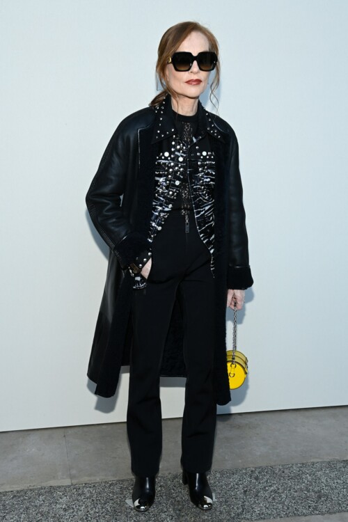 Изабель Юппер в Louis Vuitton на Неделе моды в Париже