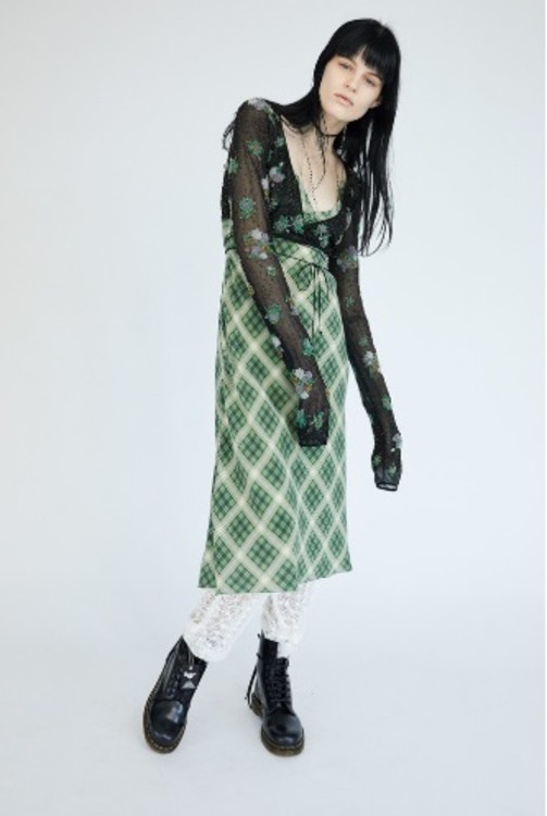 5be3f2162024d - Redux Grunge: ностальгия от Marc Jacobs
