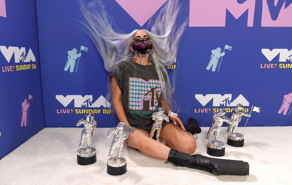 Mtv Vma 2020 Naryady Ledi Gagi Na Ceremonii Foto Vogue Ukraine Vogue Ua