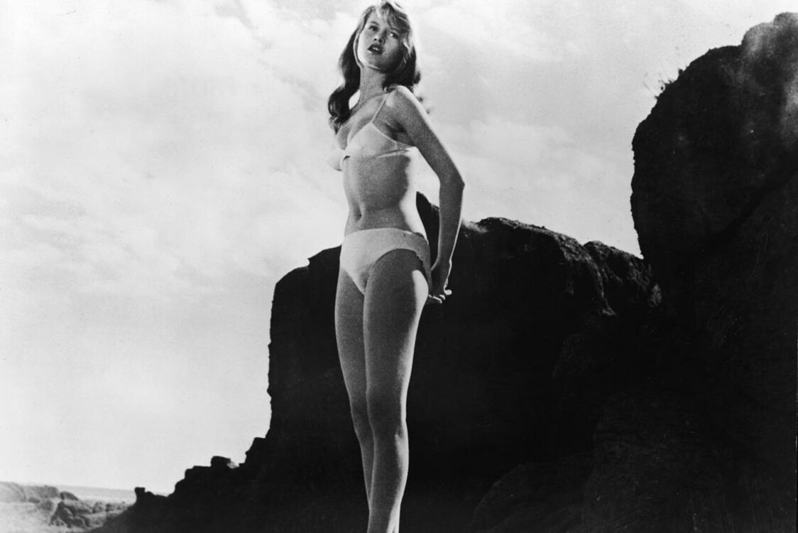 Бріжіт Бардо у фільмі «Маніна, дівчина без вуалі», 1958