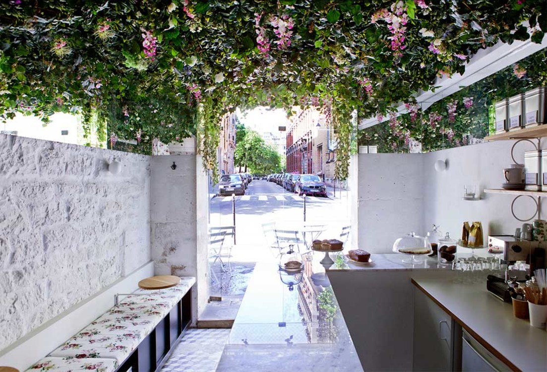 Lily of the Valley, Париж, Франция