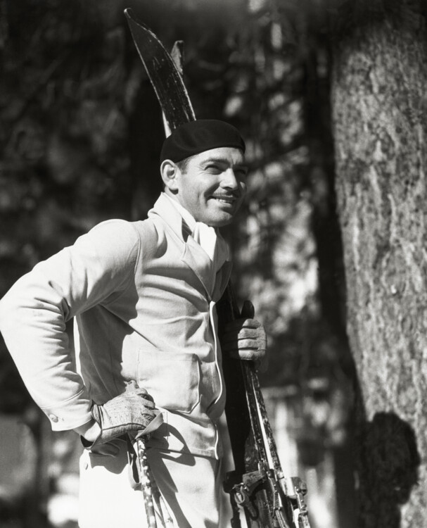 Кларк Гейбл під час прогулянки на лижах поблизу озера Ерроугед, штат Каліфорнія, 1933