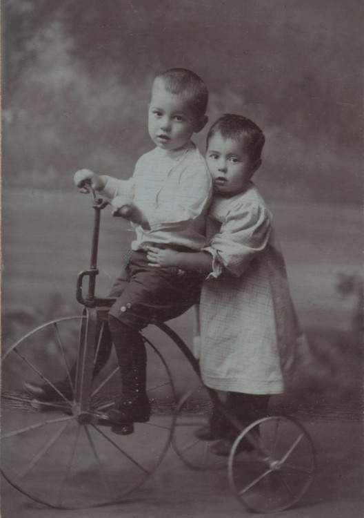 як виглядали та як вдягались київські діти 100 років тому фото