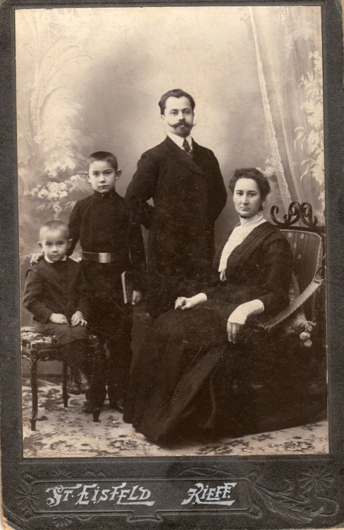 українські сім'ї сто років тому фото