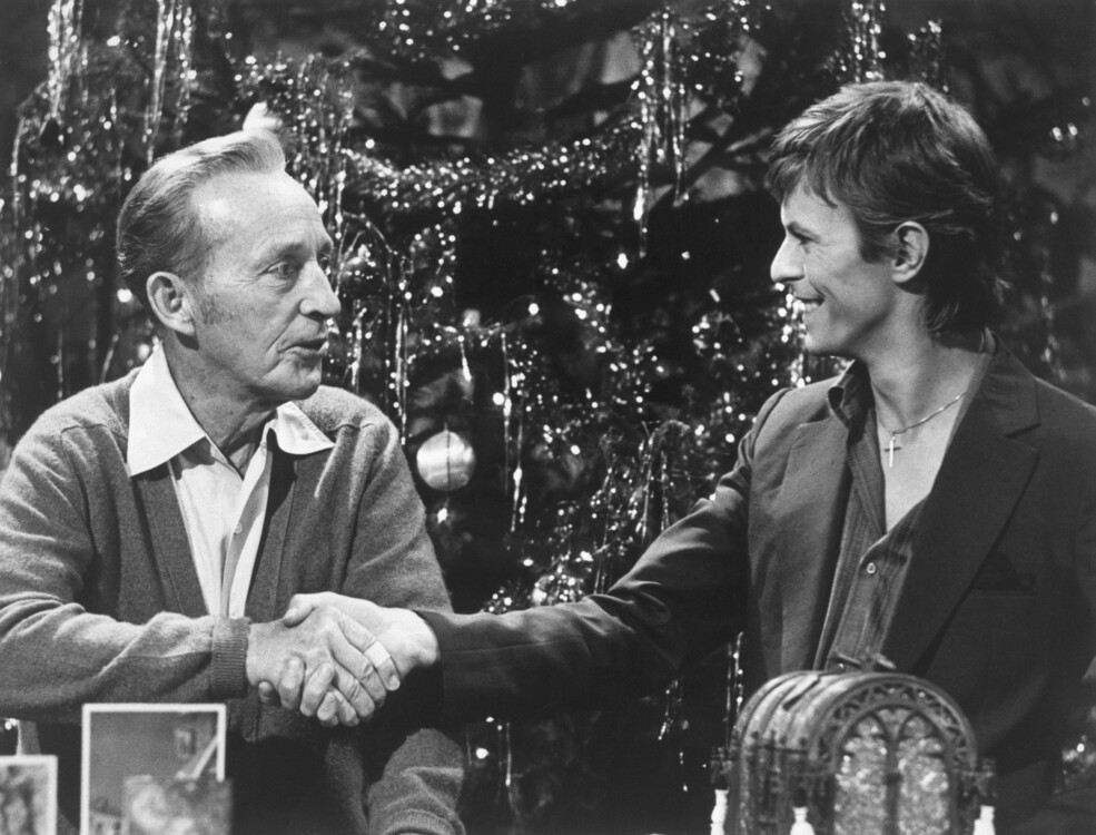 Бінг Кросбі й Девід Бові під час записування спеціального випуску «Веселе Різдво Бінга Кросбі», 1977 рік
