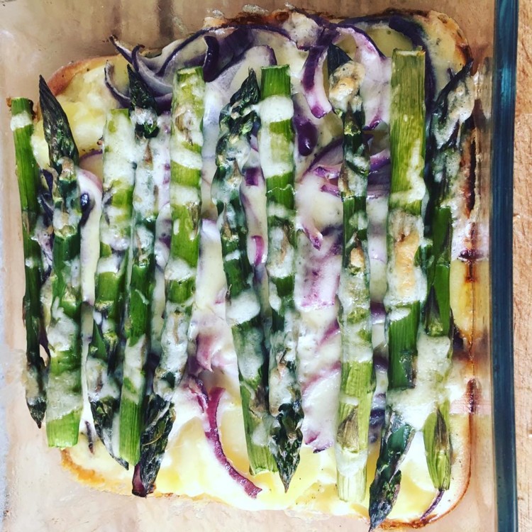 Фрітата зі спаржею, сиром і цибулею @espresso_mumma