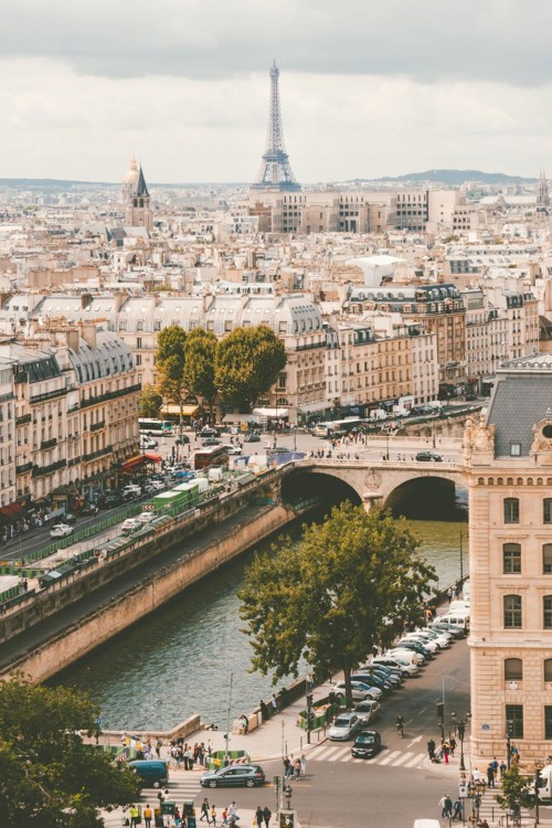 1. Париж, Франция. Photo: Ilnur Kalimullin / Unsplash