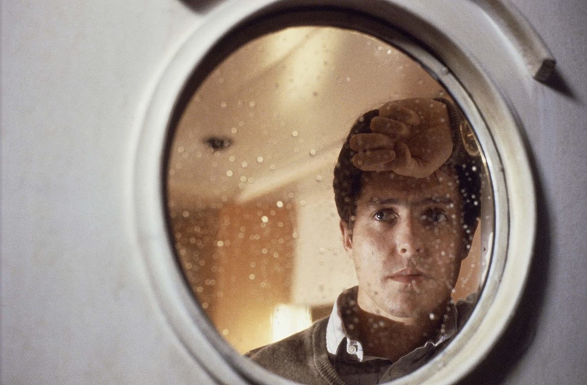 Хью Грант в фильме «Горькая луна», 1992