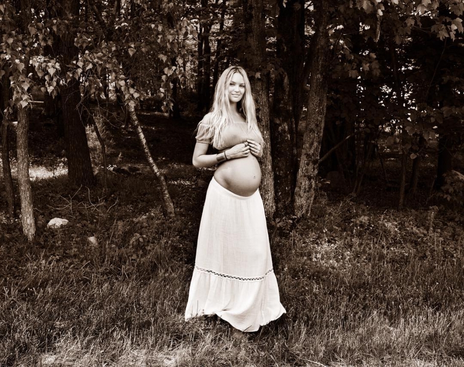 Pregnant latina milfs