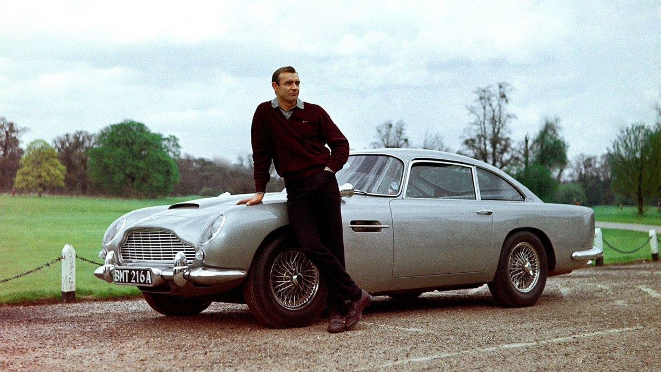 Aston Martin DB5 в фильме «Голдфингер», 1964