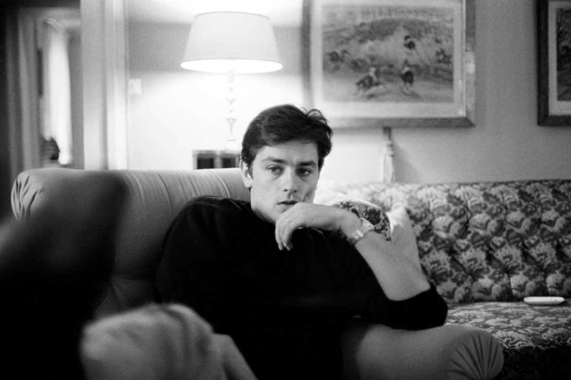 Ален Делон у своєму заміському будинку в 1965 році, Франція