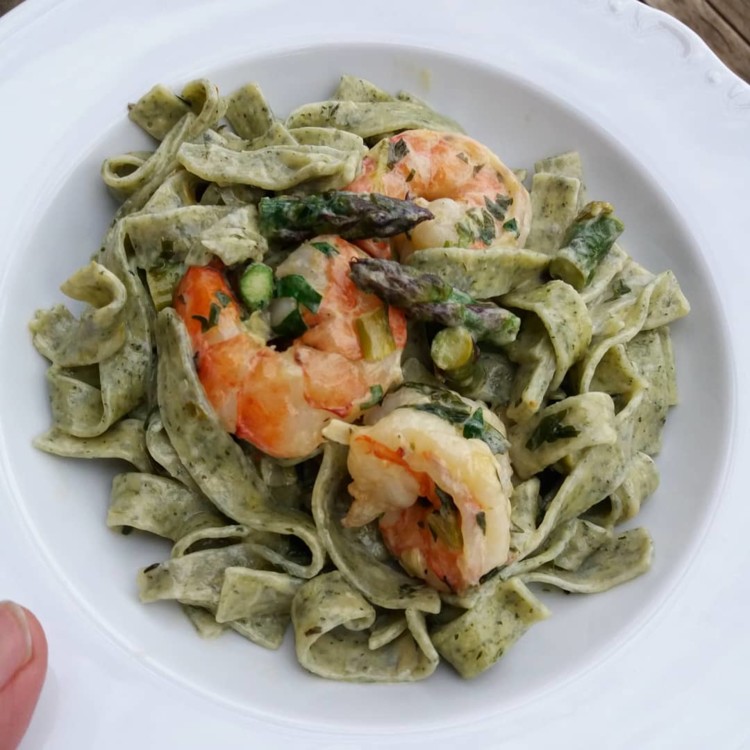 Тальятелле зі спаржею, креветками, білим вином, часником і петрушкою @vyzivou_ke_zmene