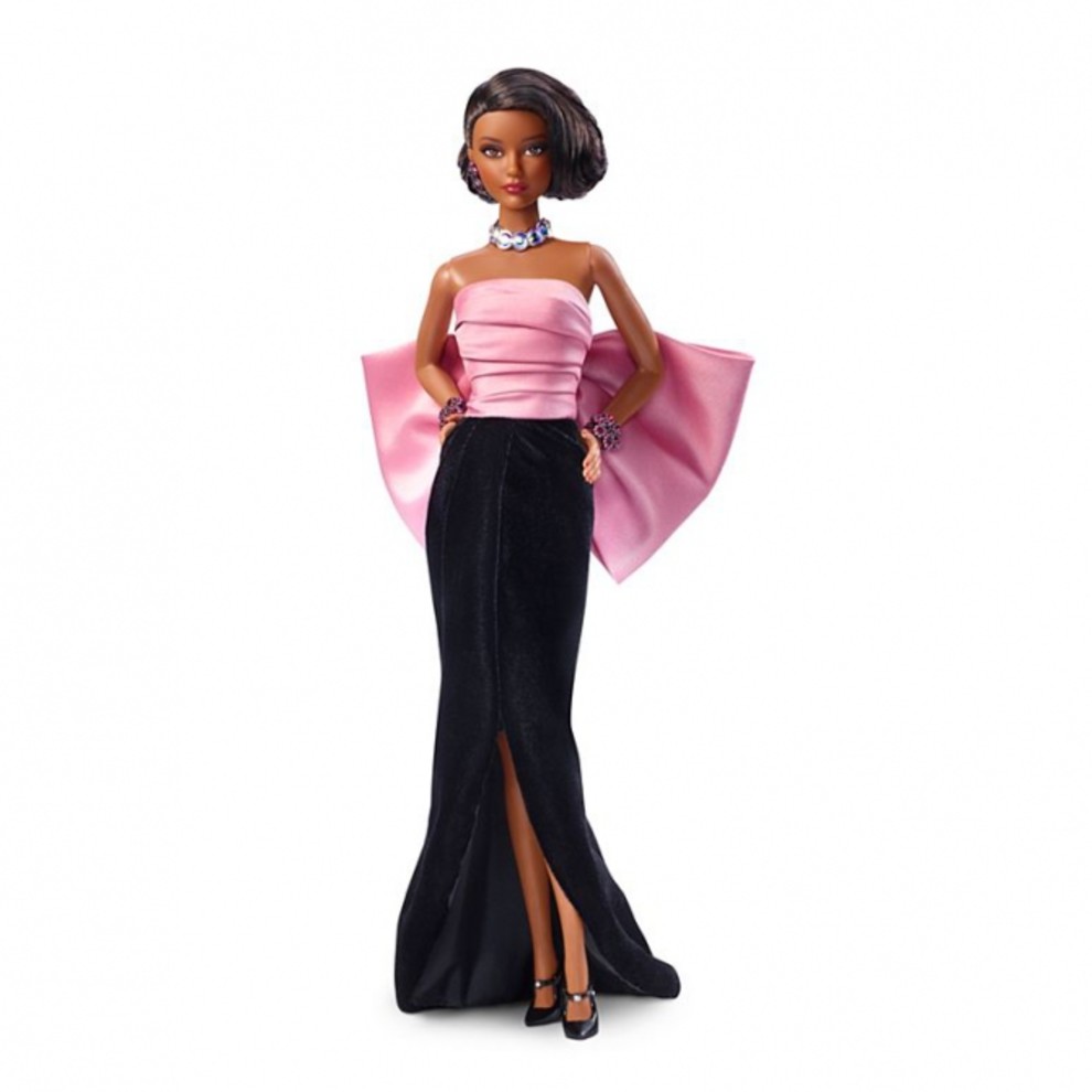 5be2cb863fb05 - Что будет, если объединить Barbie и Yves Saint Laurent