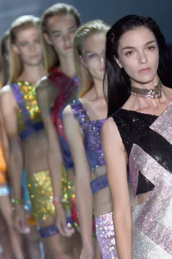 Как прошел показ Versace весна-лето 2015