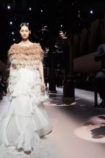 Тиждень високої моди в Парижі пройде онлайн