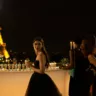 От Кэрри Брэдшоу до Одри Хепберн — все модные ссылки в сериале «Эмили в Париже»