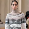 Час утеплятися: модні светри у стилі ретро