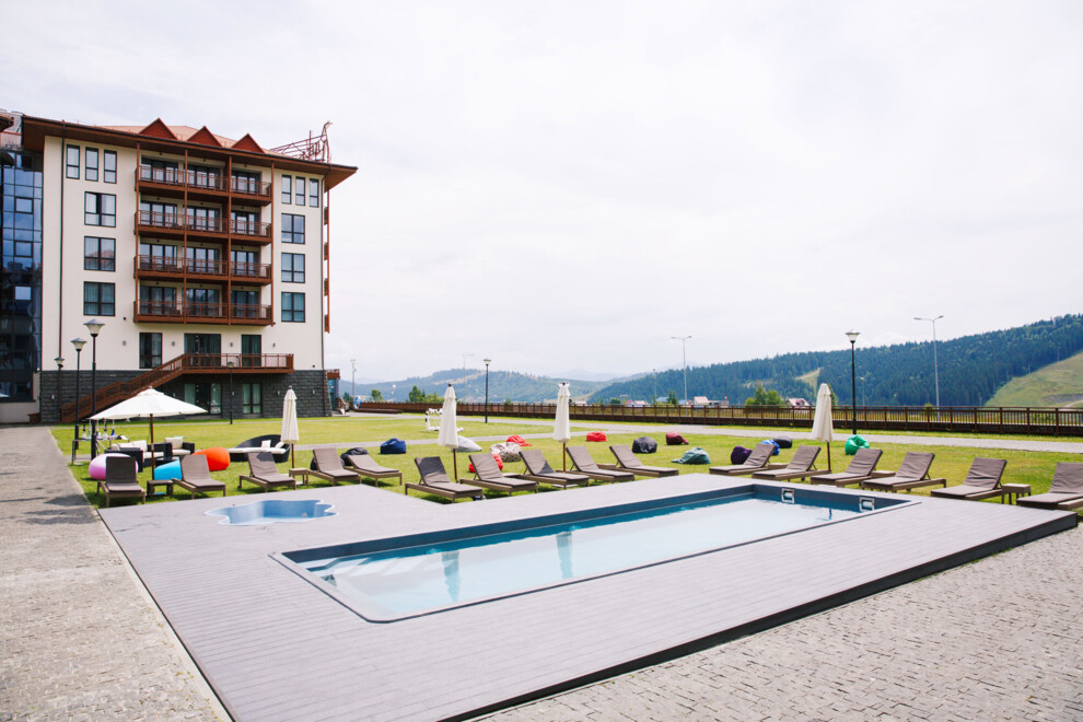 Romantichnyj Pobeg Radisson Blu Resort Bukovel Vogue Ukraine Vogue Ua