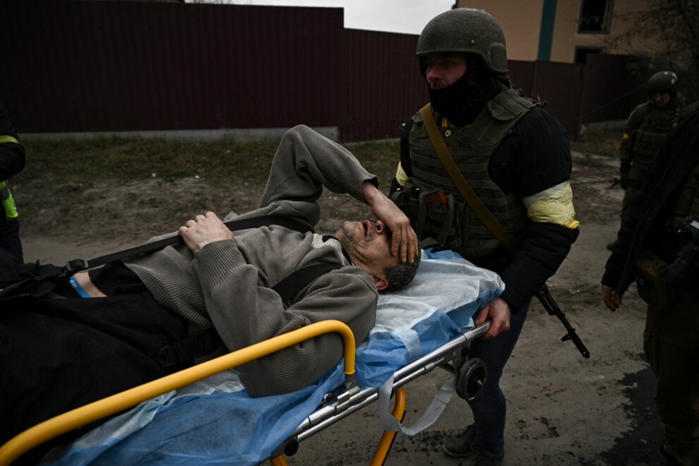 Евакуація людей з міста Ірпінь, Київська область, 7 березня 2022