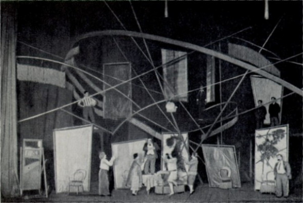Сцена з постановки Леся Курбаса Миколи Куліша «Мина Мазайло» в театрі «Березіль», 1929