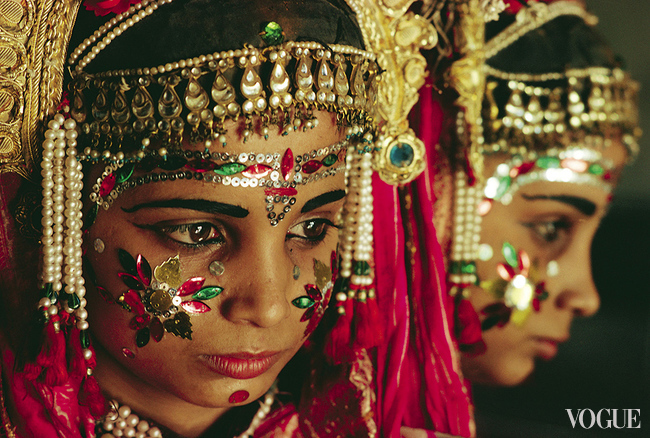 Ни одно торжество в Индии не обходится без ярких и блестящих костюмов
