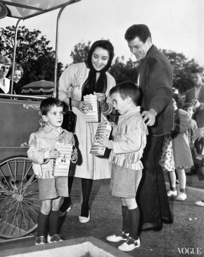 Элизабет Тейлор с мужем и детьми