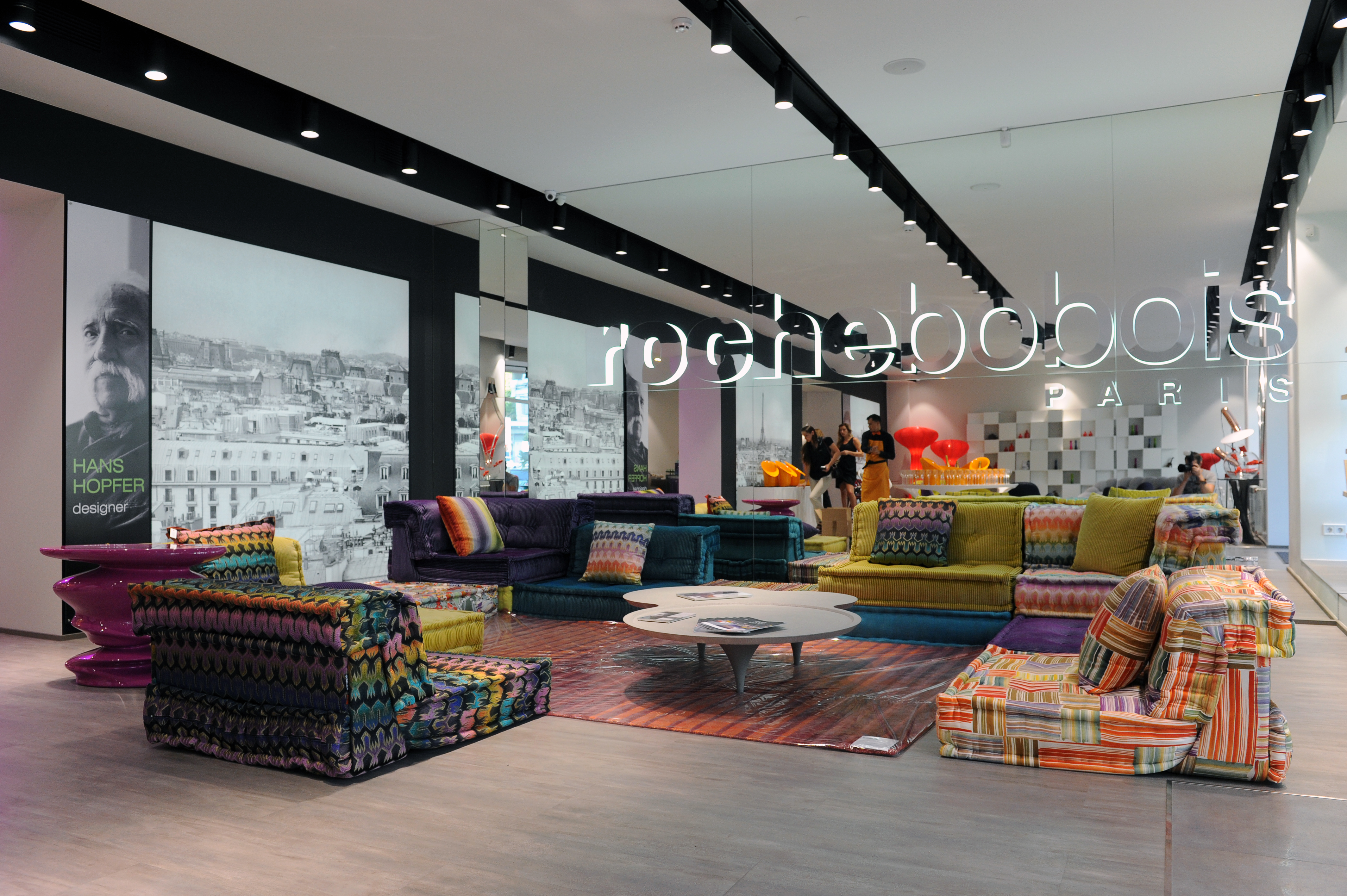 В Киеве открылся магазин Roche Bobois